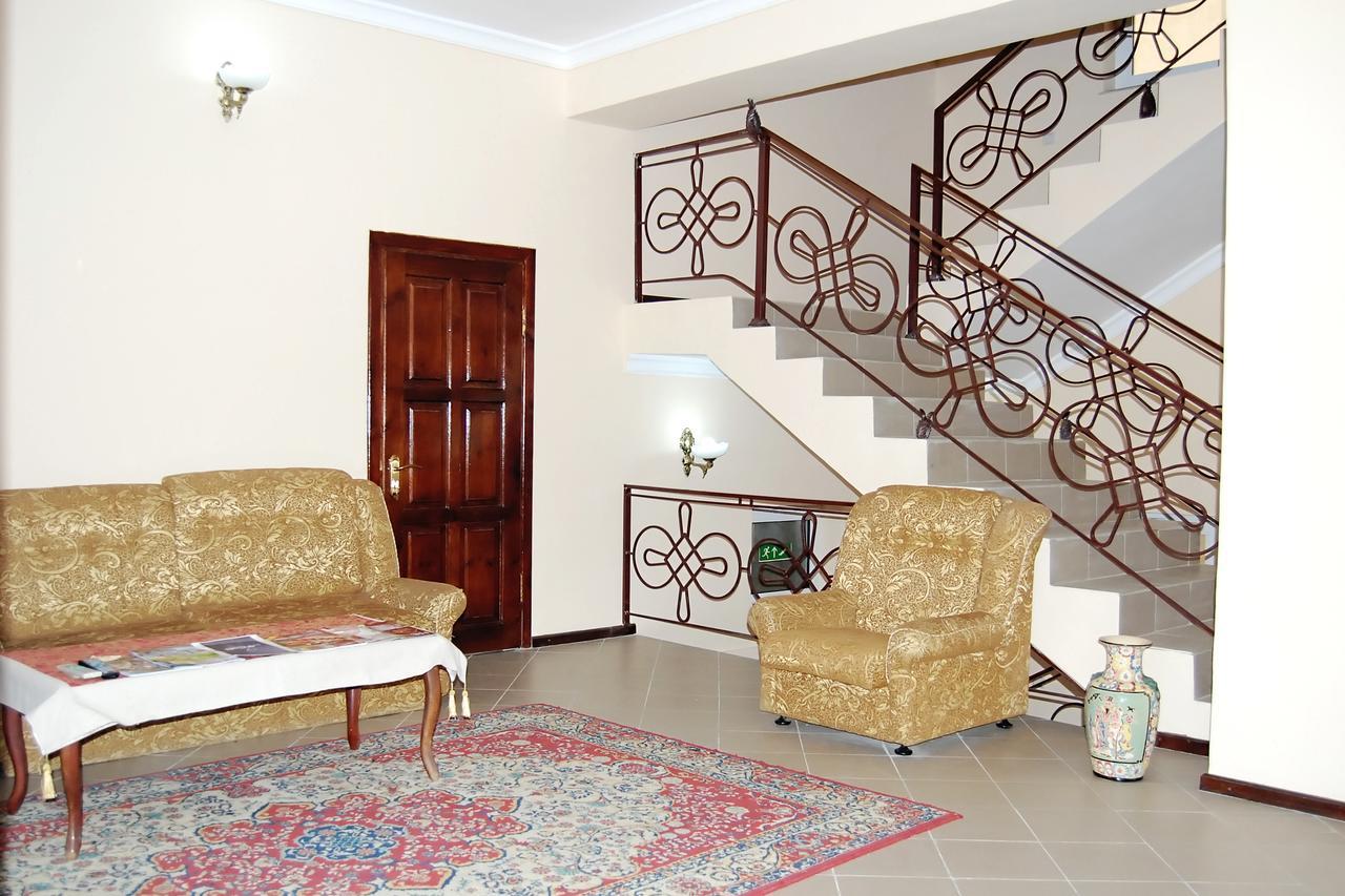 Crown Hotel Tashkent Ngoại thất bức ảnh