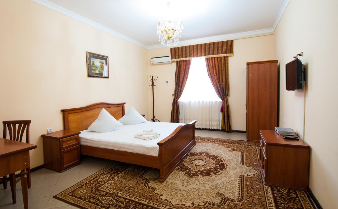 Crown Hotel Tashkent Ngoại thất bức ảnh