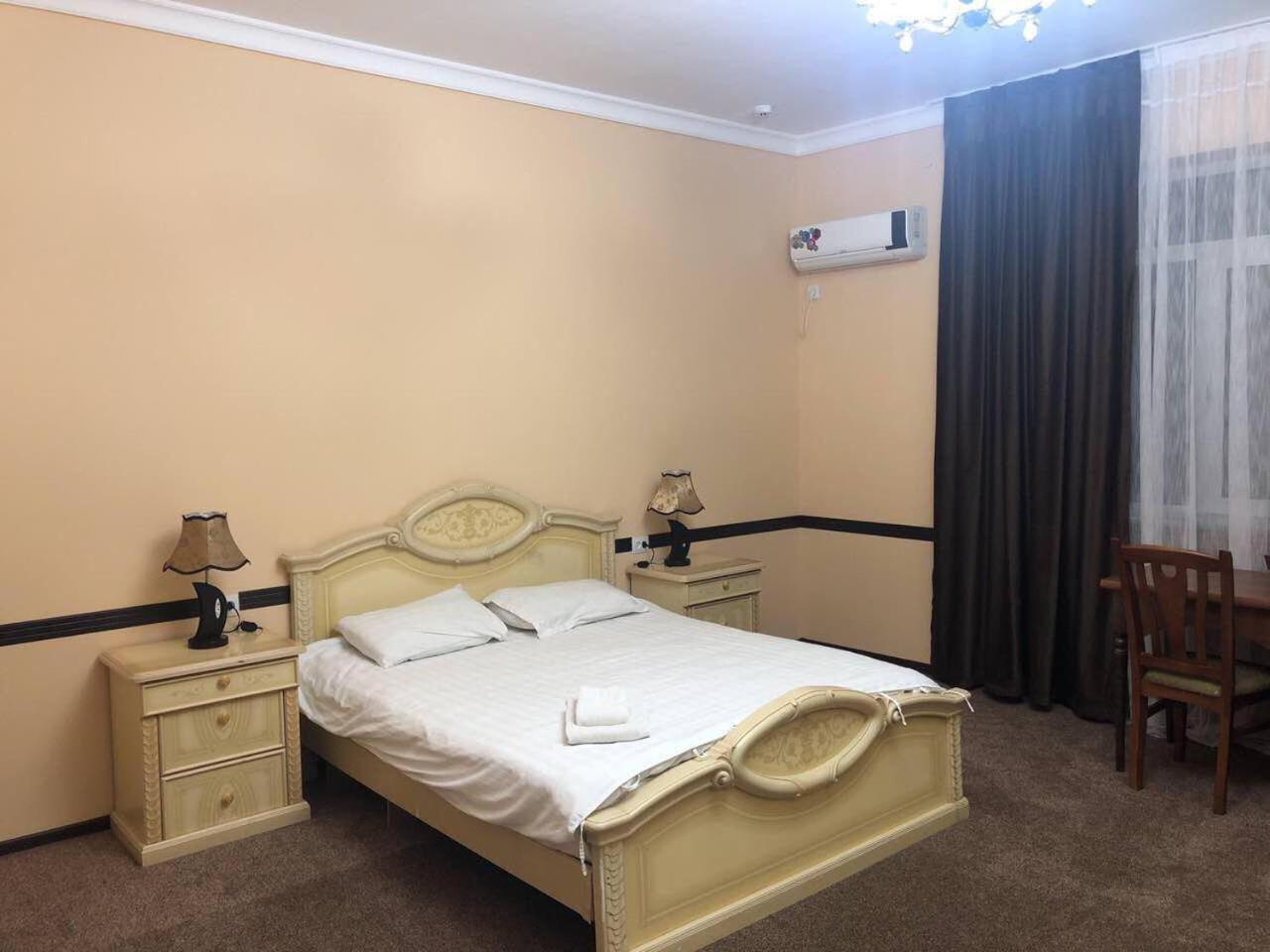 Crown Hotel Tashkent Ngoại thất bức ảnh