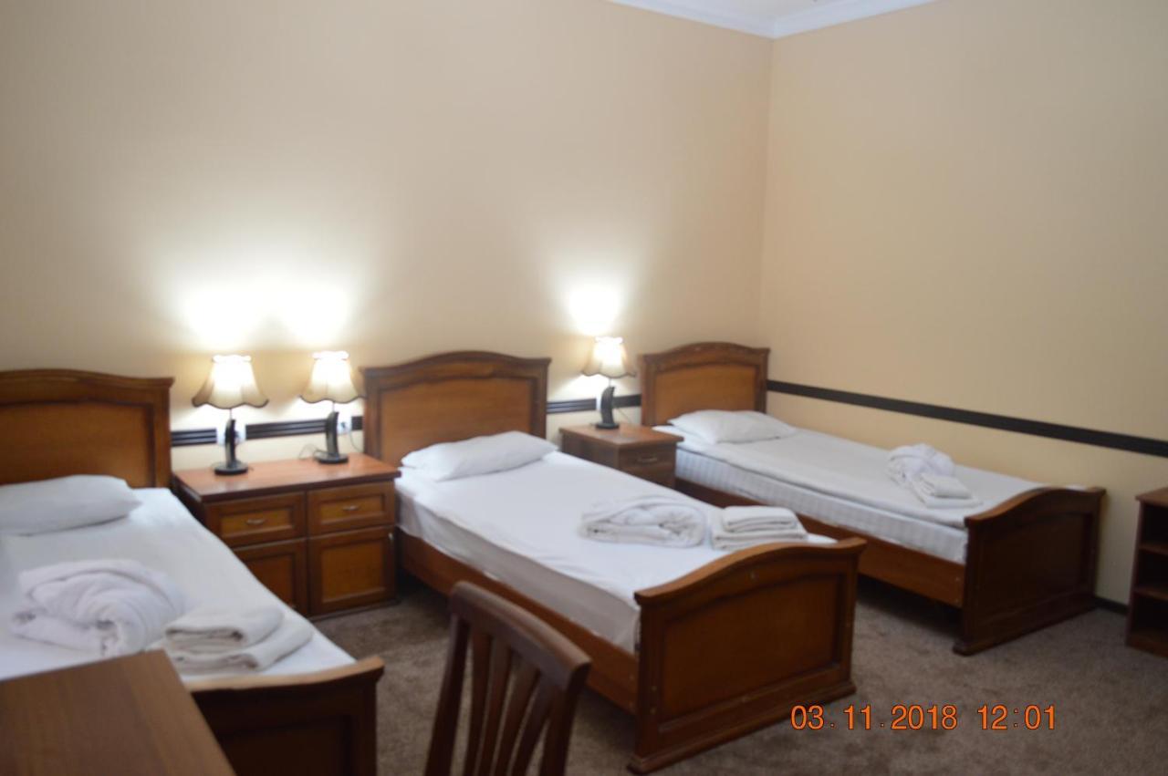 Crown Hotel Tashkent Ngoại thất bức ảnh